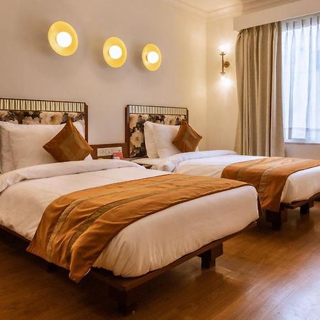 Clubhouse Nami Residency, Ahmedabad Hotel Eksteriør billede