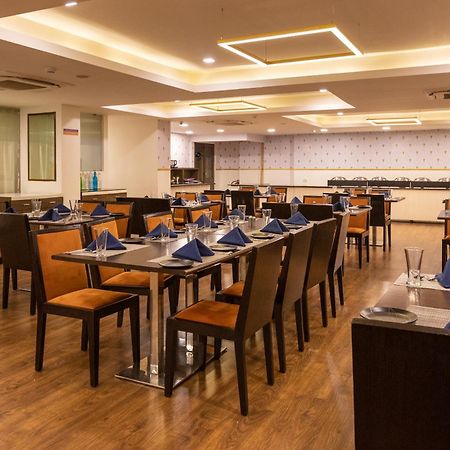 Clubhouse Nami Residency, Ahmedabad Hotel Eksteriør billede