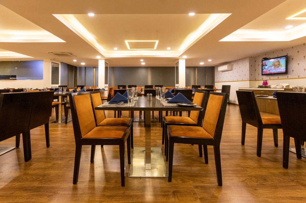 Clubhouse Nami Residency, Ahmedabad Hotel Eksteriør billede