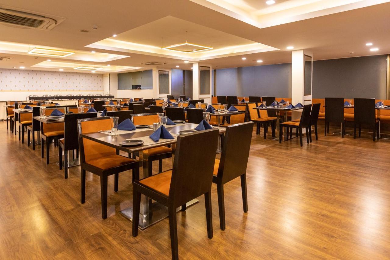 Clubhouse Nami Residency, Ahmedabad Hotel Eksteriør billede