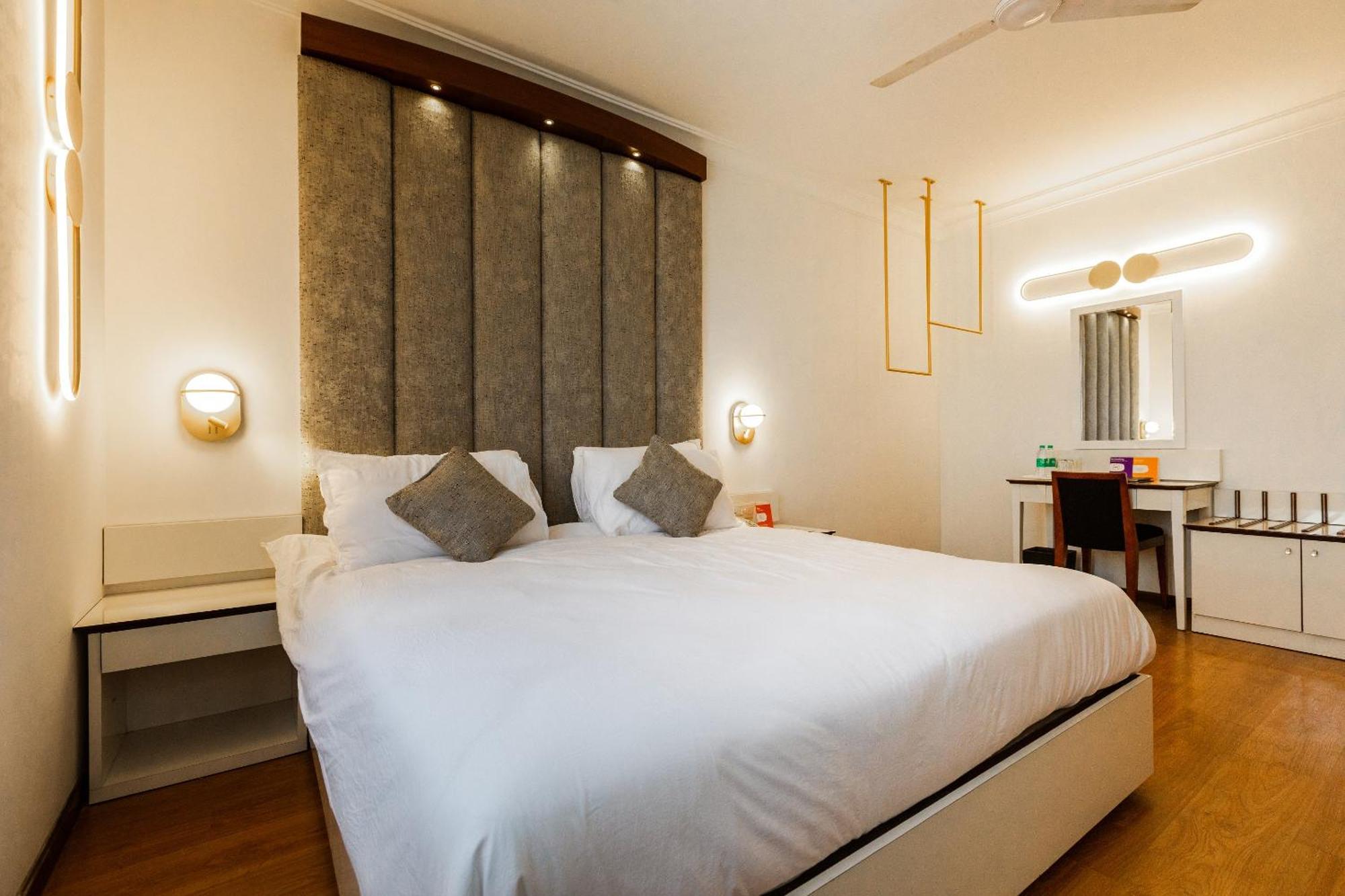 Clubhouse Nami Residency, Ahmedabad Hotel Eksteriør billede