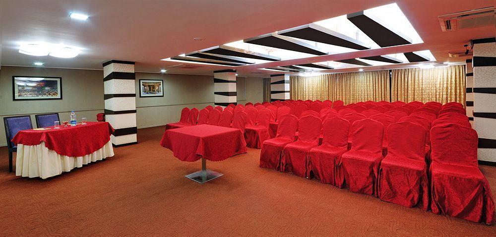 Clubhouse Nami Residency, Ahmedabad Hotel Eksteriør billede